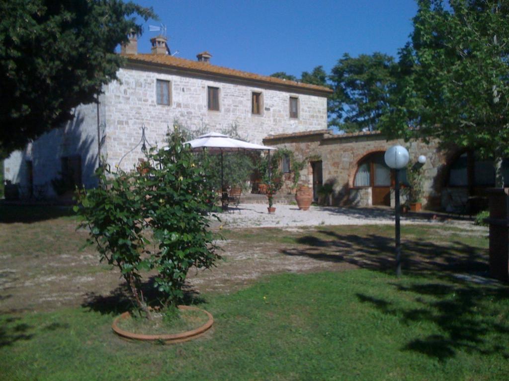 La Canonica San Giovanni dʼAsso Стая снимка