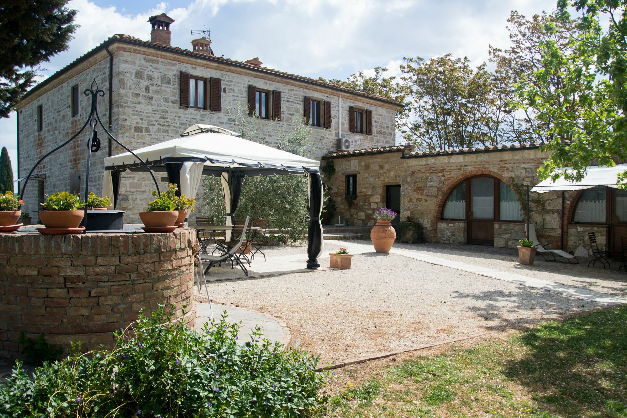La Canonica San Giovanni dʼAsso Екстериор снимка